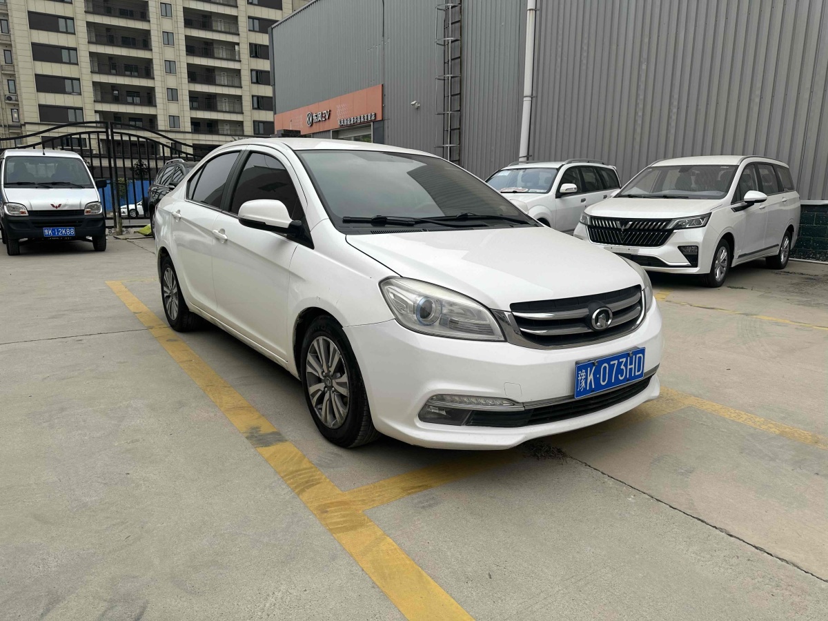 長(zhǎng)城 C30  2015款 1.5L 手動(dòng)舒適型圖片