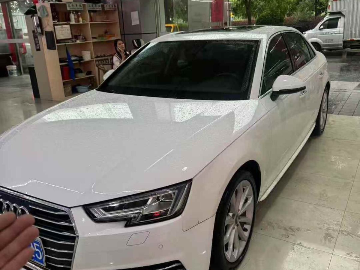 奧迪 奧迪A4L  2018款 30周年年型 30 TFSI 進(jìn)取型圖片
