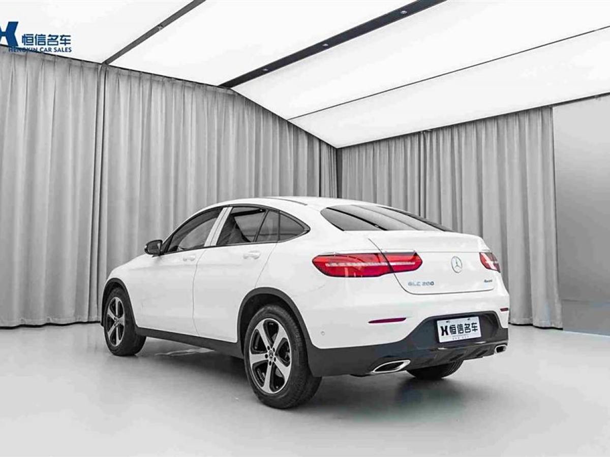 奔馳 奔馳GLC  2023款 GLC 300 4MATIC 轎跑SUV圖片