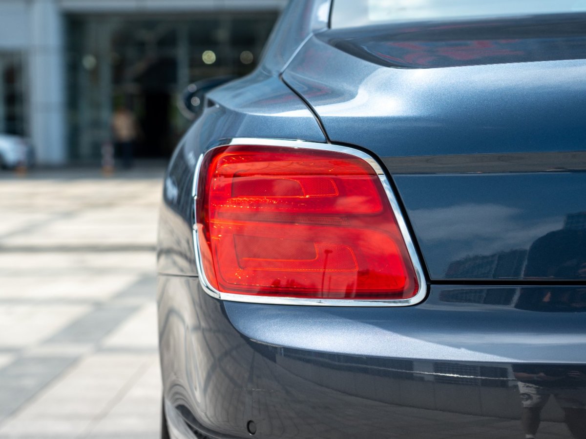賓利 飛馳  2021款 4.0T V8 標(biāo)準(zhǔn)版圖片