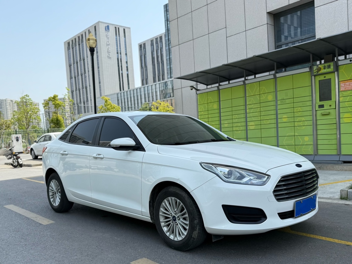 福特 福睿斯  2017款 改款 1.5L 自動(dòng)舒適型圖片