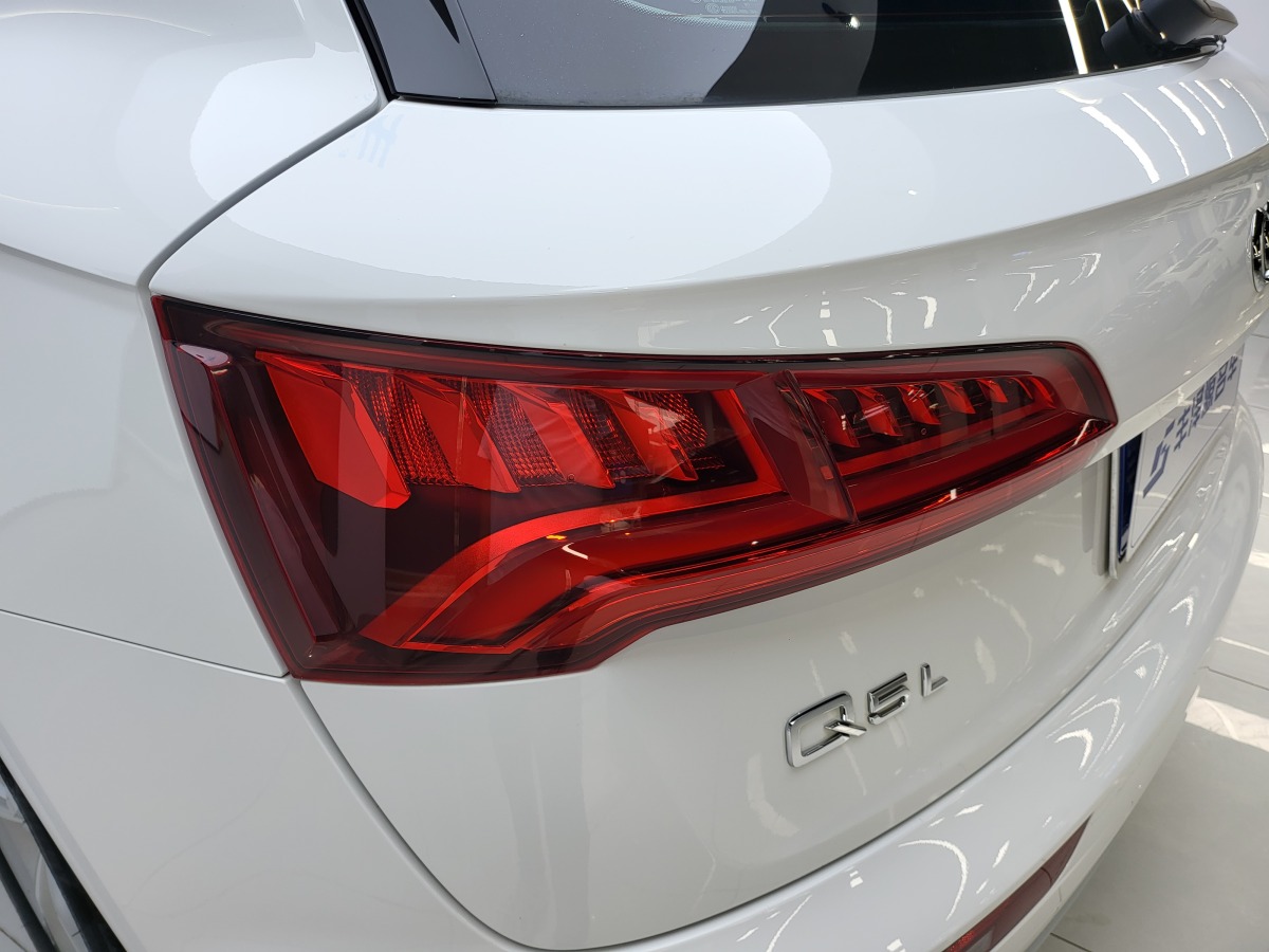 2019年11月奧迪 奧迪Q5L  2018款  40 TFSI 榮享進(jìn)取型 國(guó)VI