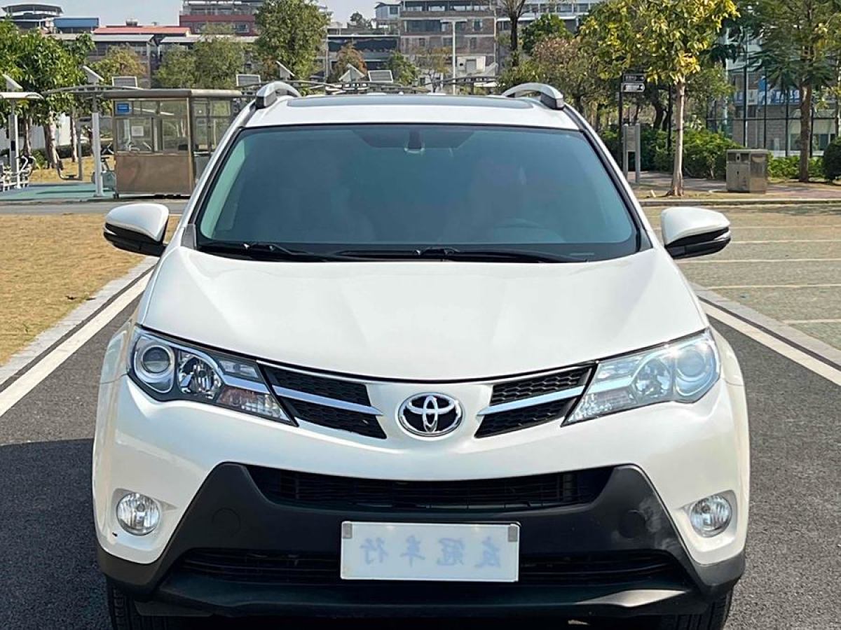 豐田 RAV4榮放  2015款 2.0L CVT兩驅(qū)風(fēng)尚版圖片