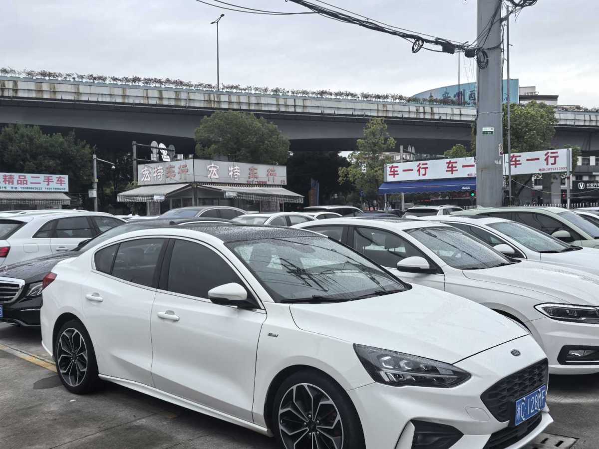 2019年5月福特 ?？怂? 2019款 三廂 1.5L 自動鋒潮型