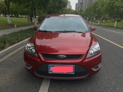 2013年7月 福特 福克斯 兩廂經(jīng)典 1.8L 手動基本型圖片