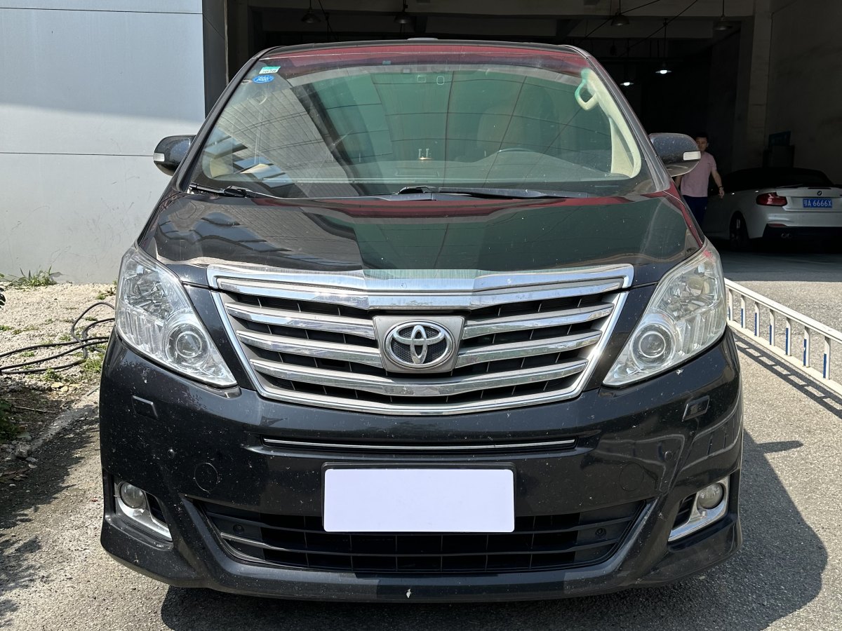 豐田 埃爾法  2012款 3.5L 豪華版圖片