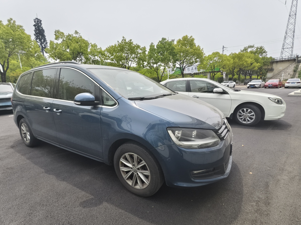 大眾 夏朗  2016款 380TSI 澄凈藍(lán)限量版圖片