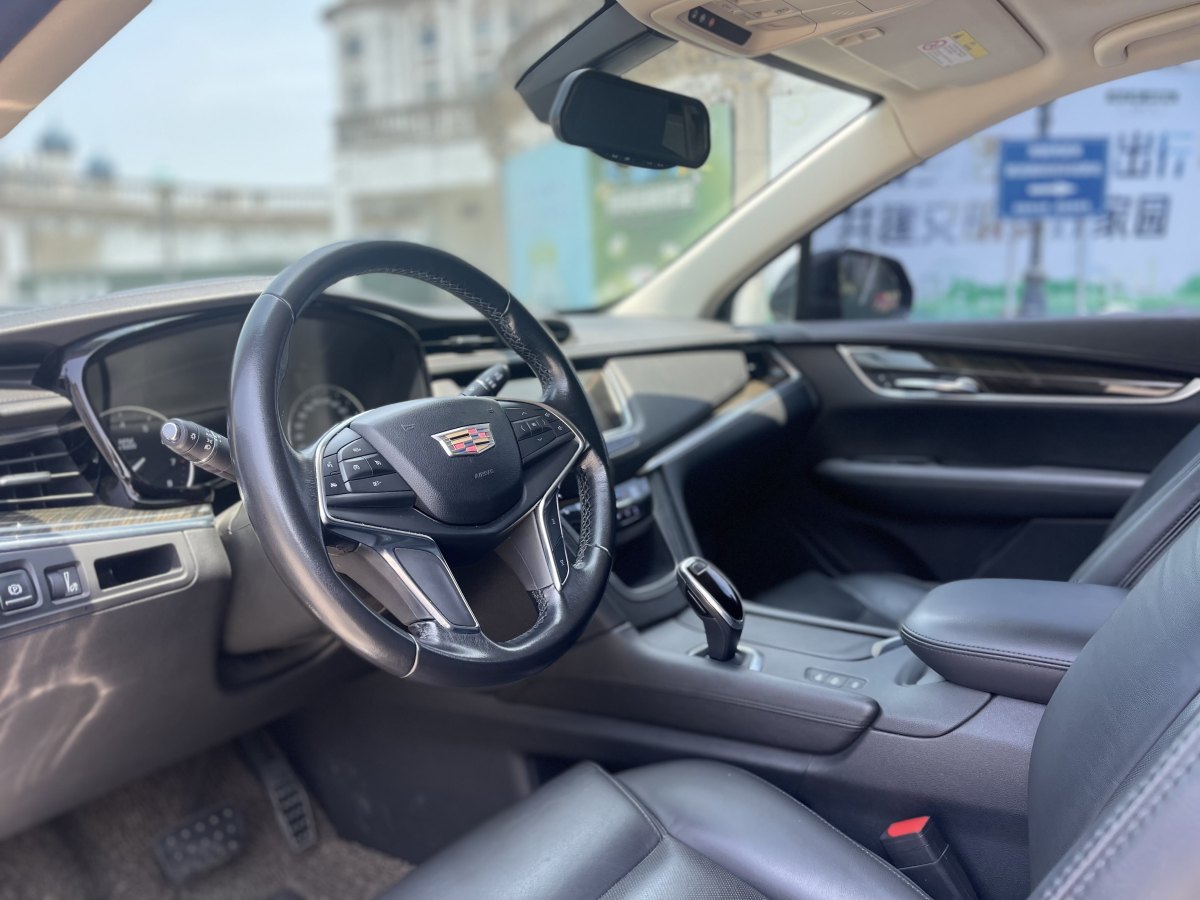 凱迪拉克 XT5  2018款 28T 四驅(qū)豪華型圖片
