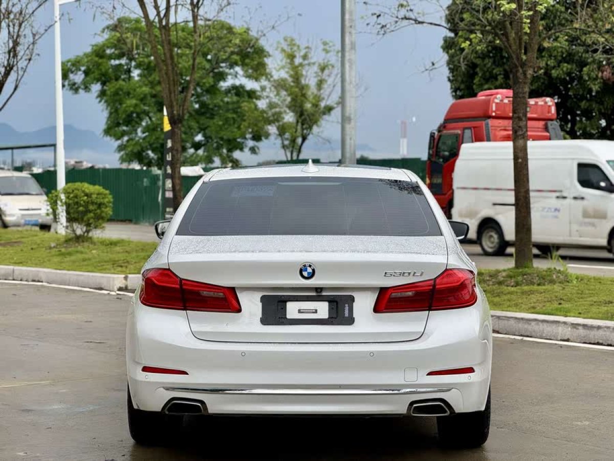 寶馬 寶馬5系  2020款 530Li 領(lǐng)先型 豪華套裝圖片