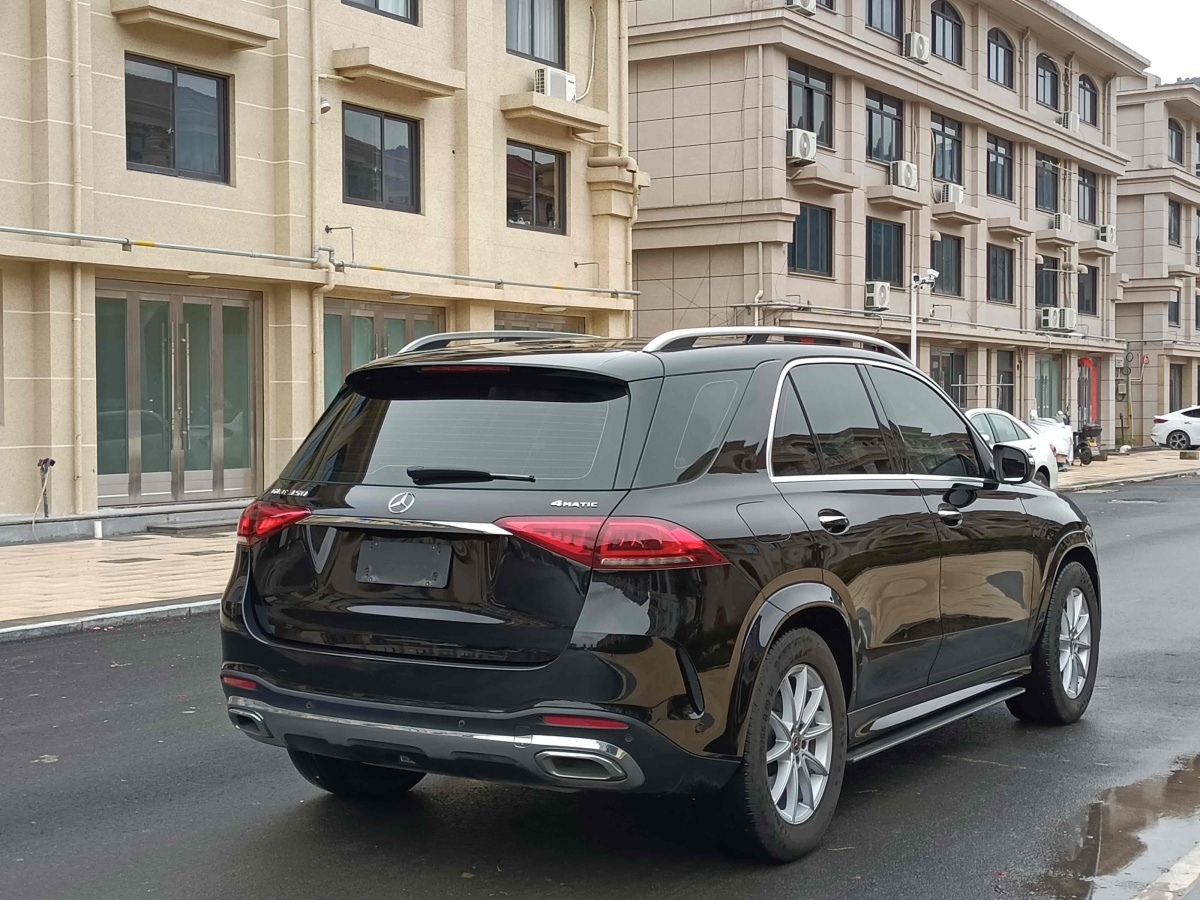 奔驰 奔驰GLE  2020款  GLE 350 4MATIC 时尚型图片