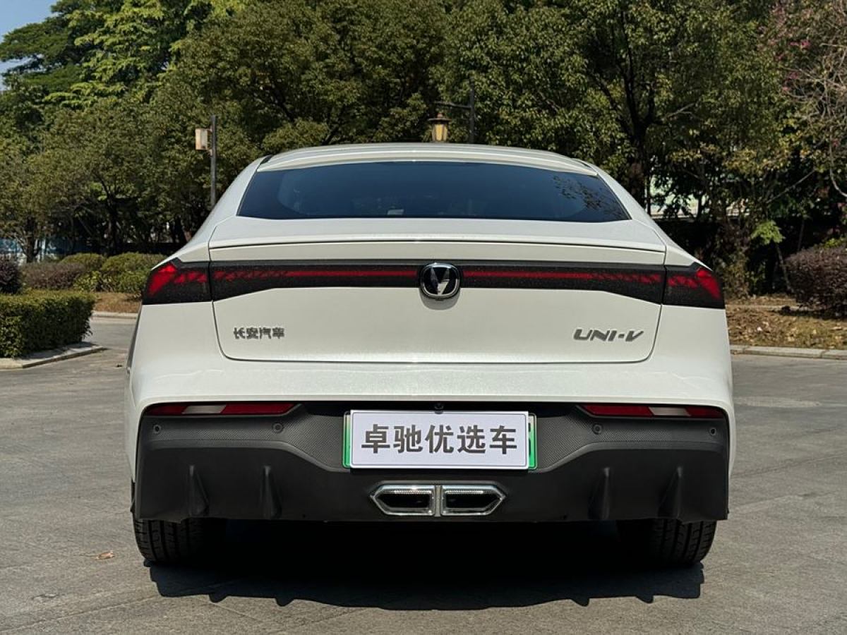 長安 長安UNI-V 智電iDD  2024款 藍鯨智電iDD 136km 智酷型圖片