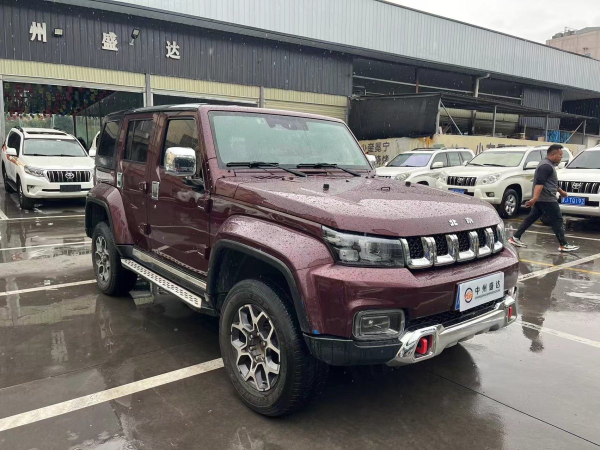 北京 BJ40  2018款 PLUS 2.0T 自動(dòng)四驅(qū)城市獵人版圖片