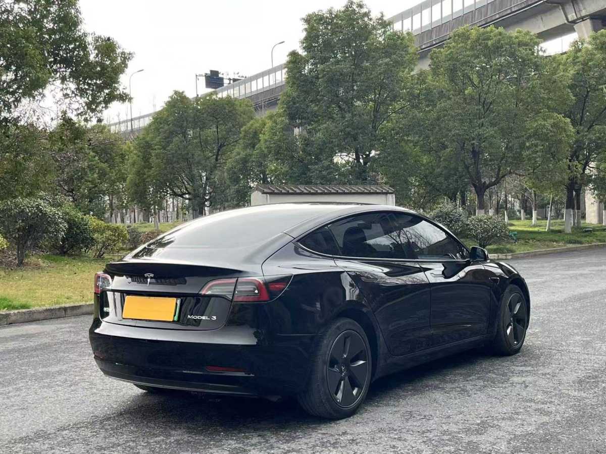 特斯拉 Model Y  2023款 后輪驅(qū)動(dòng)版圖片