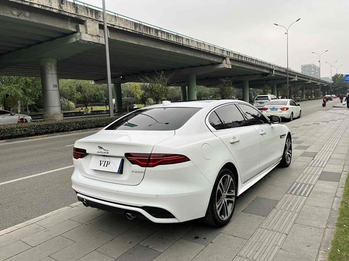 捷豹 XEL  2022款 2.0T 250PS R-DYNAMIC S進(jìn)取運(yùn)動(dòng)版圖片