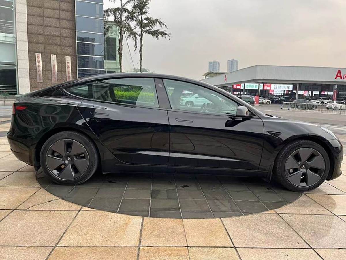 特斯拉 Model Y  2022款 改款 后輪驅(qū)動(dòng)版圖片