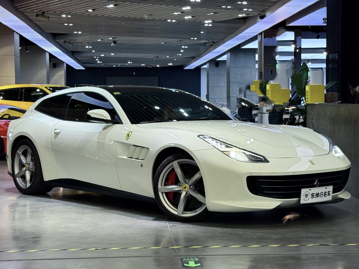 法拉利 GTC4Lusso  2017款 3.9T V8圖片