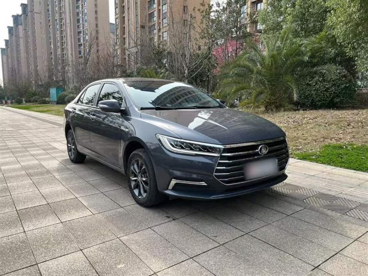 比亞迪 秦  2019款 1.5L 自動(dòng)豪華型圖片