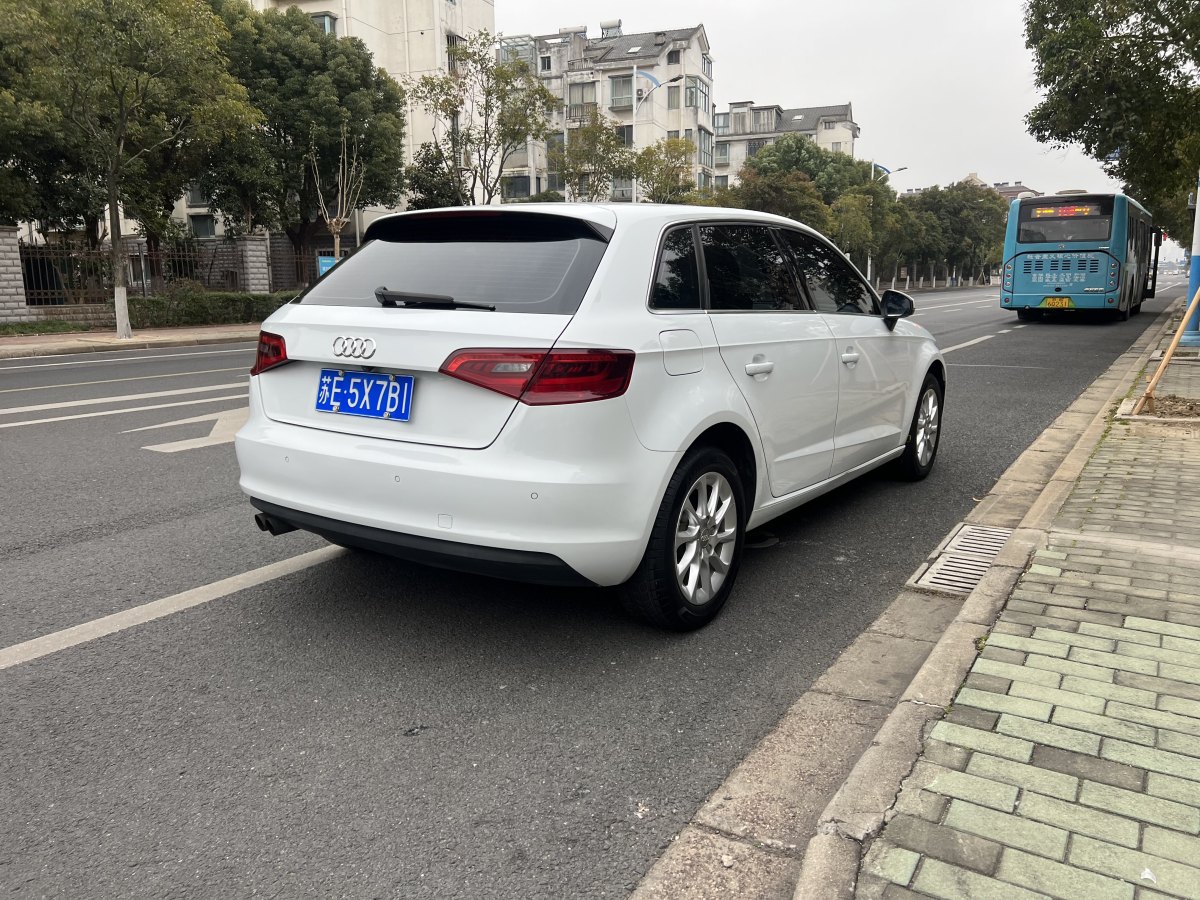 奧迪 奧迪A3  2015款 Sportback 35 TFSI 百萬(wàn)紀(jì)念舒享型圖片