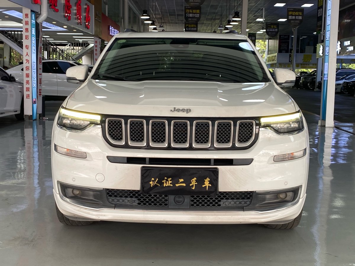 Jeep 大指揮官  2018款 2.0T 四驅(qū)智享版圖片