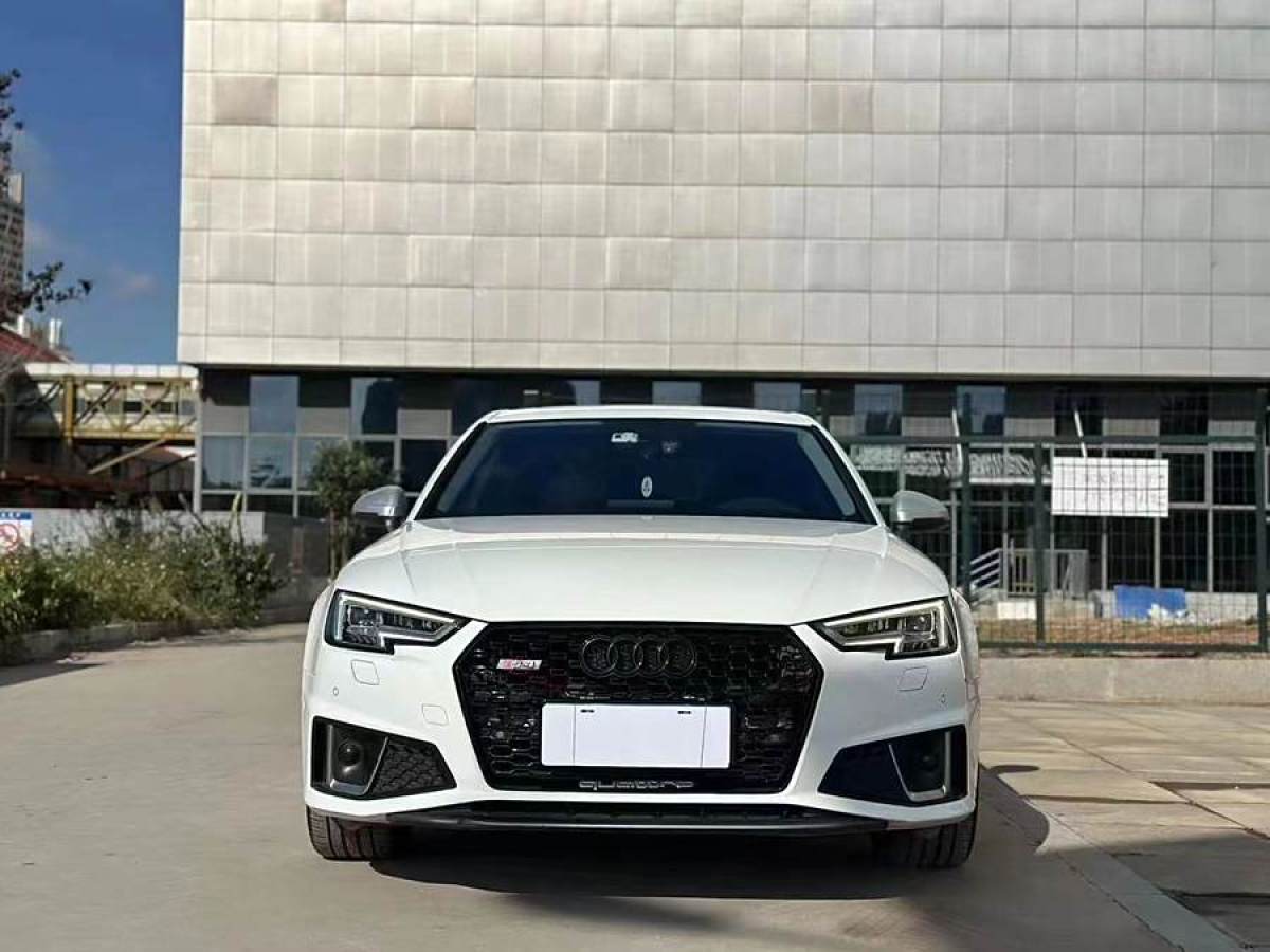 奧迪 奧迪A4L  2019款 40 TFSI 進(jìn)取型 國V圖片