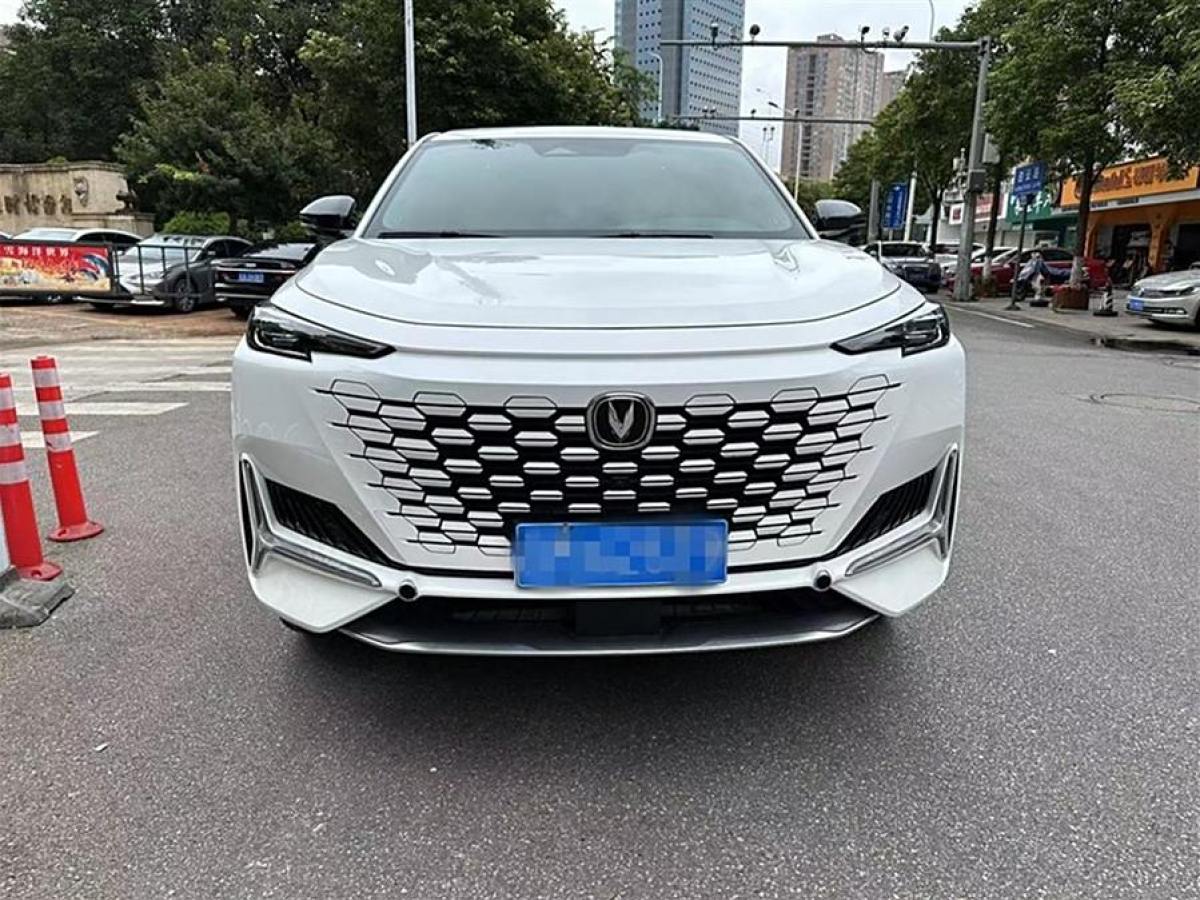 長(zhǎng)安 長(zhǎng)安UNI-K  2021款 2.0T 尊貴型圖片