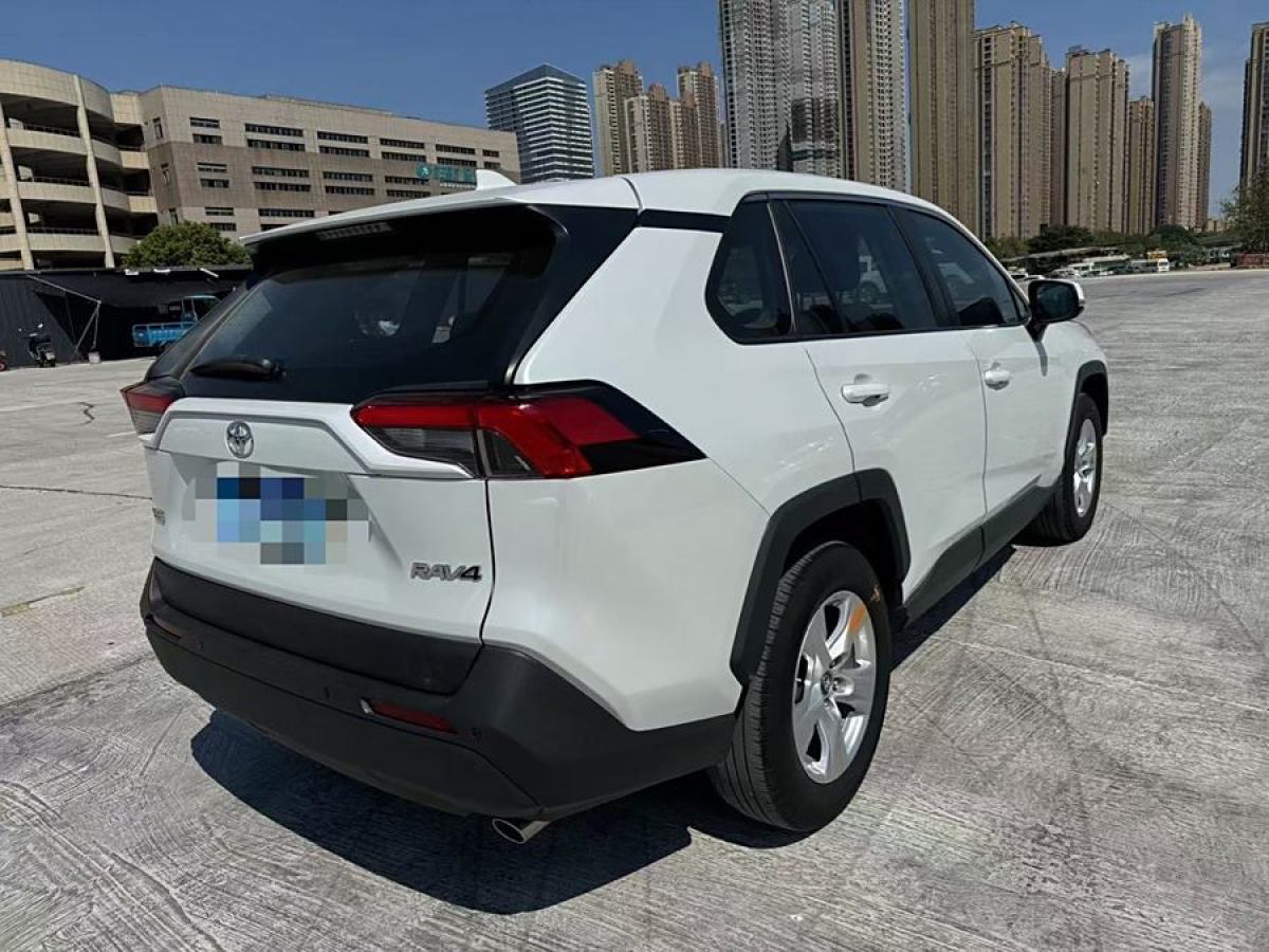 豐田 RAV4榮放  2021款 2.0L CVT兩驅(qū)風(fēng)尚版圖片