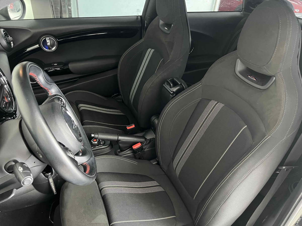 MINI CLUBMAN  2018款 1.5T COOPER 賽車手圖片