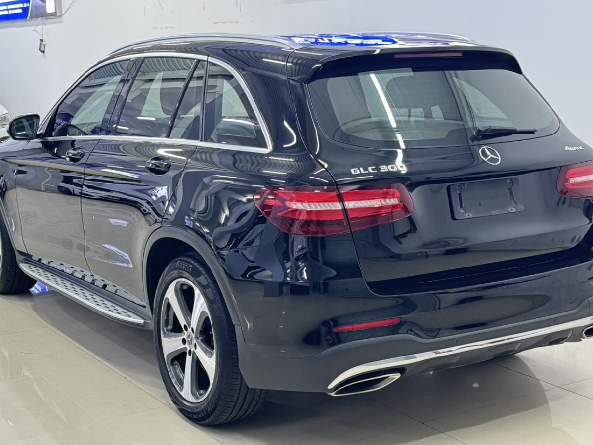 2017年05月奔馳 奔馳GLC  2017款 GLC 300 4MATIC 動感型