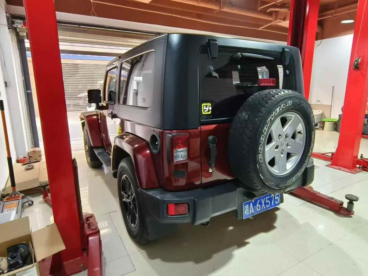 Jeep 牧馬人  2010款 3.8L Rubicon 兩門版圖片