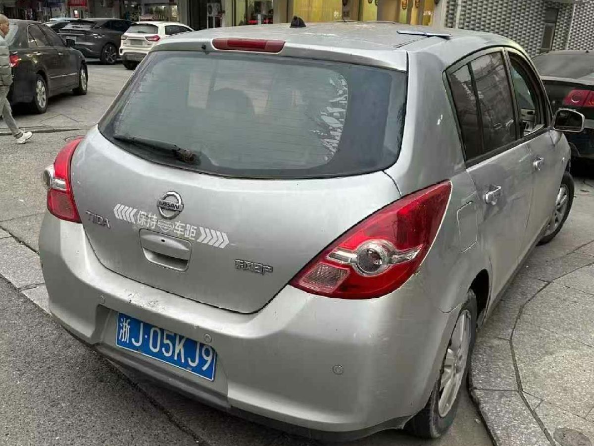 日產(chǎn) 騏達(dá)  2011款 1.6L CVT舒適型圖片