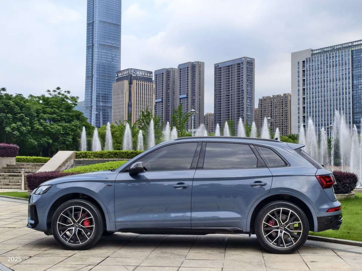 奧迪 奧迪Q5L  2022款 40T RS套件燃速型圖片