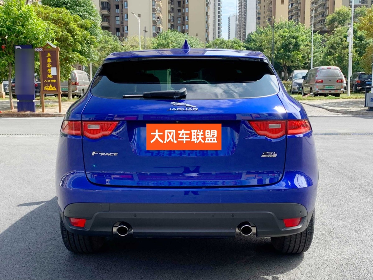 捷豹 F-PACE  2019款 2.0T 四驅(qū)都市尊享版圖片