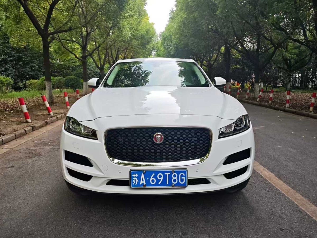 捷豹 XE  2019款 2.0T 300PS 四驅(qū)Landmark Edition圖片