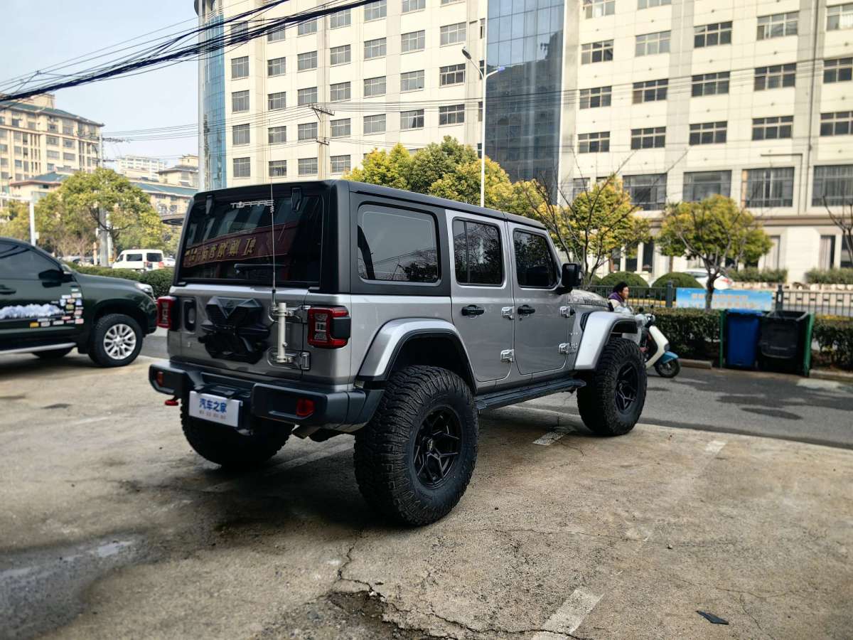 Jeep 牧馬人  2019款 2.0T Sahara 四門版 國VI圖片