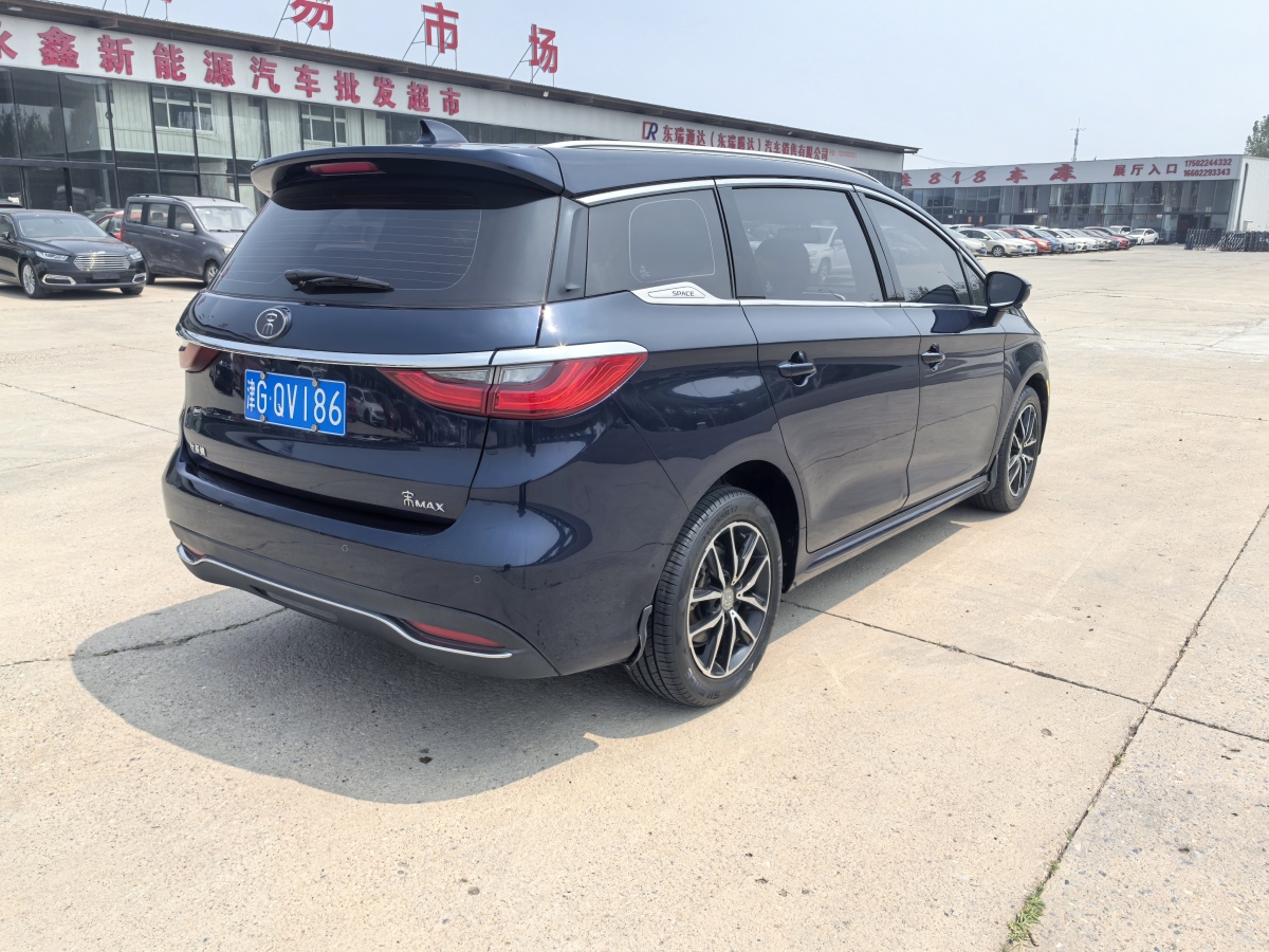 比亞迪 宋MAX  2018款 1.5T 自動智聯(lián)精英型 6座圖片