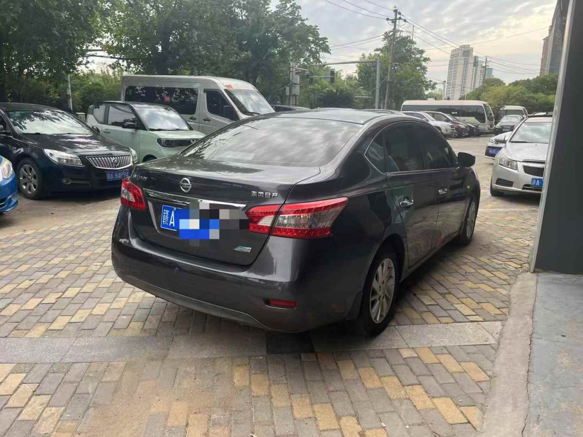 日產(chǎn) 軒逸 圖片