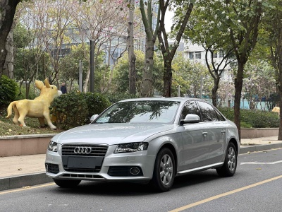 2011年7月 奧迪 奧迪A4L 2.0 TFSI 標(biāo)準(zhǔn)型圖片