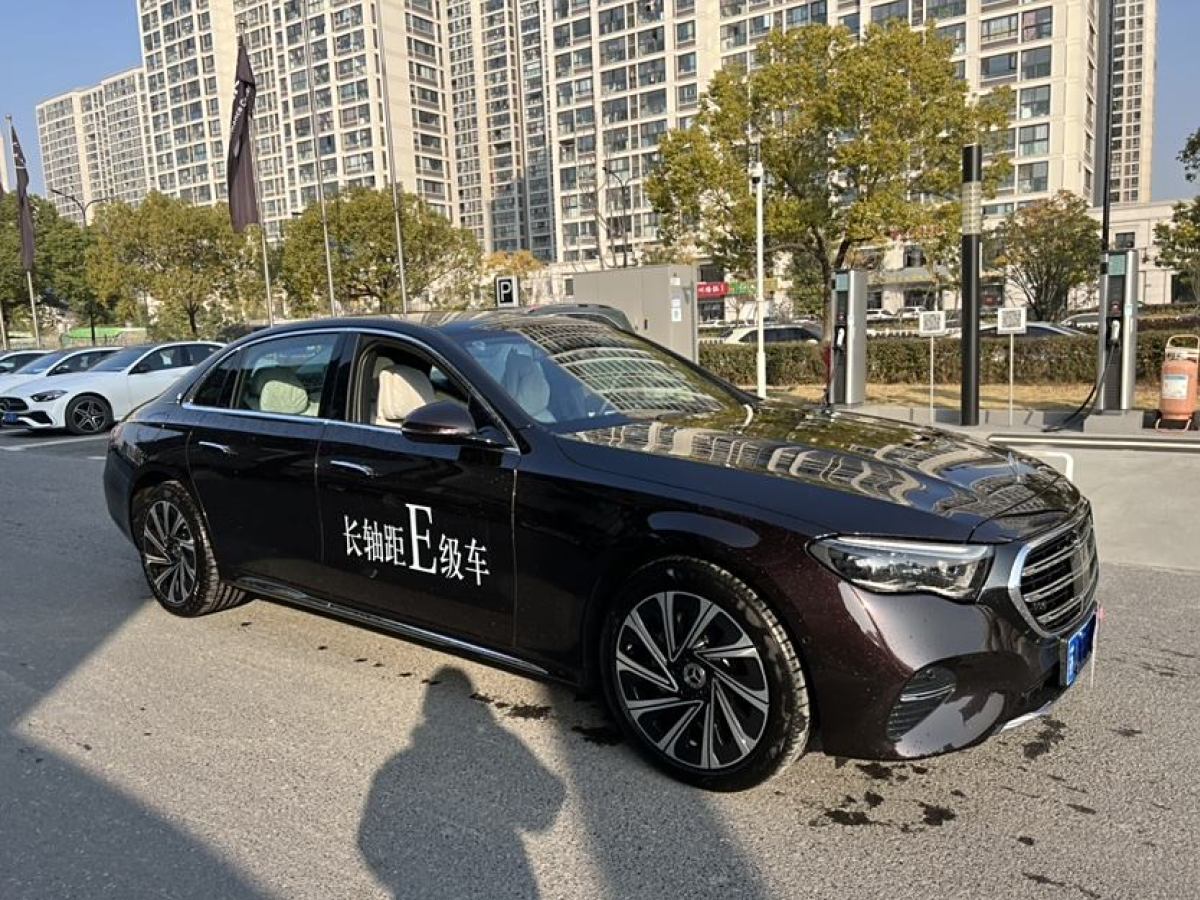 奔馳 奔馳E級  2024款 E 300 L 豪華型圖片