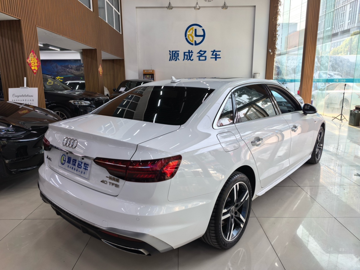 奧迪 奧迪A4L  2022款 40 TFSI 時(shí)尚動(dòng)感型圖片