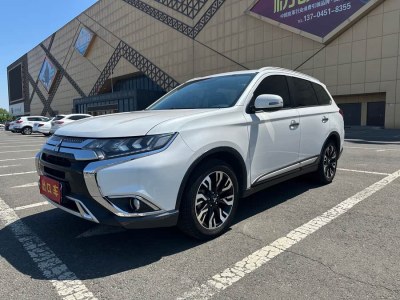 2021年8月 三菱 歐藍(lán)德 2.4L 四驅(qū)致享版 5座圖片