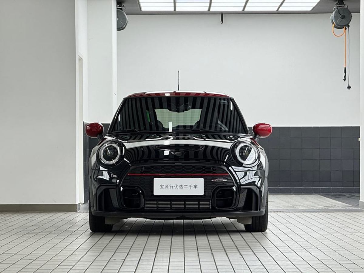 MINI JCW  2023款 2.0T JOHN COOPER WORKS Pat Moss紀(jì)念版圖片