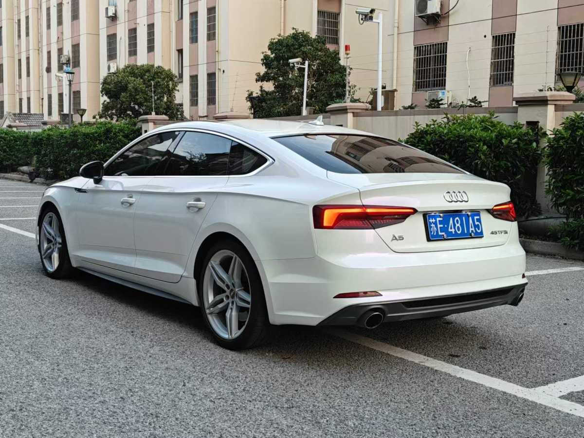 2017年12月奧迪 奧迪A5  2017款 Sportback 45 TFSI 運(yùn)動型