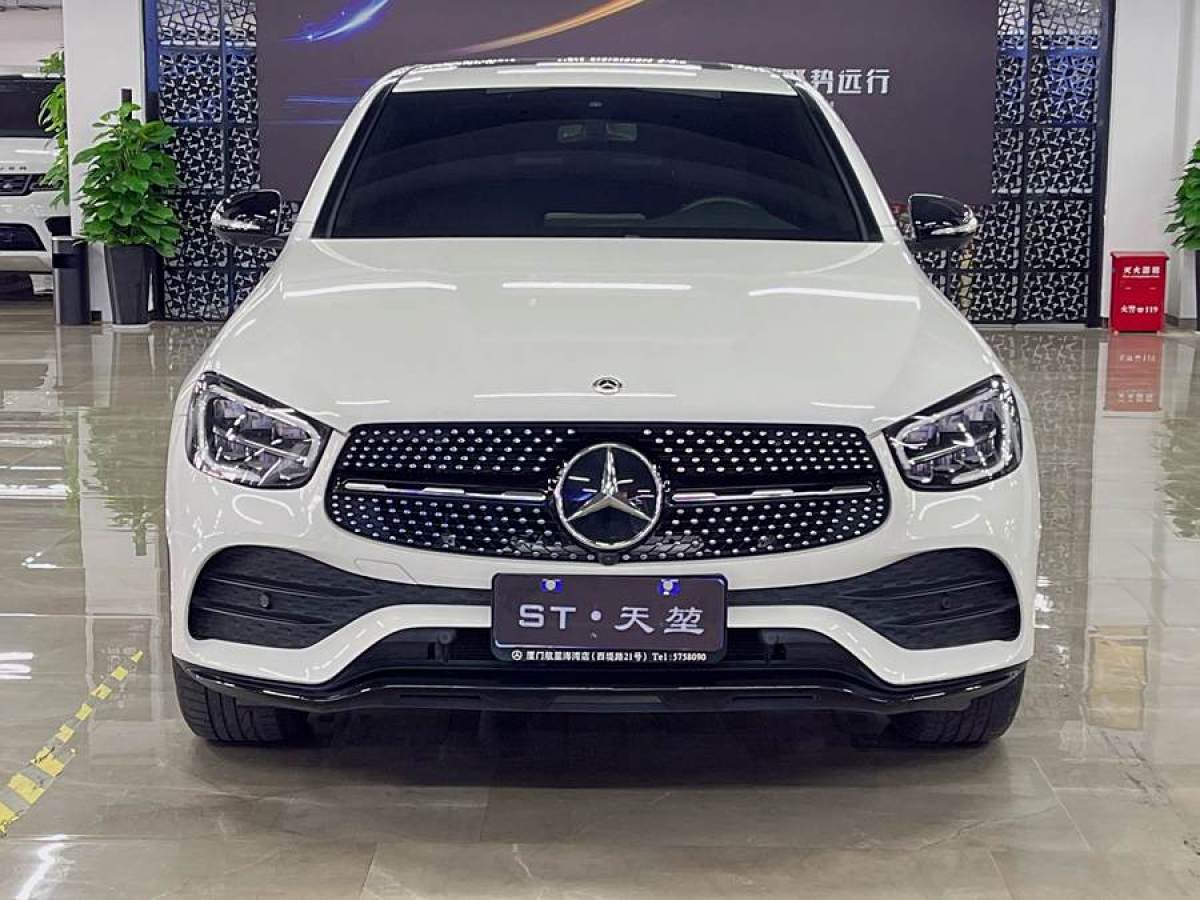 2020年7月奔馳 奔馳GLC  2023款 改款 GLC 260 4MATIC 轎跑SUV