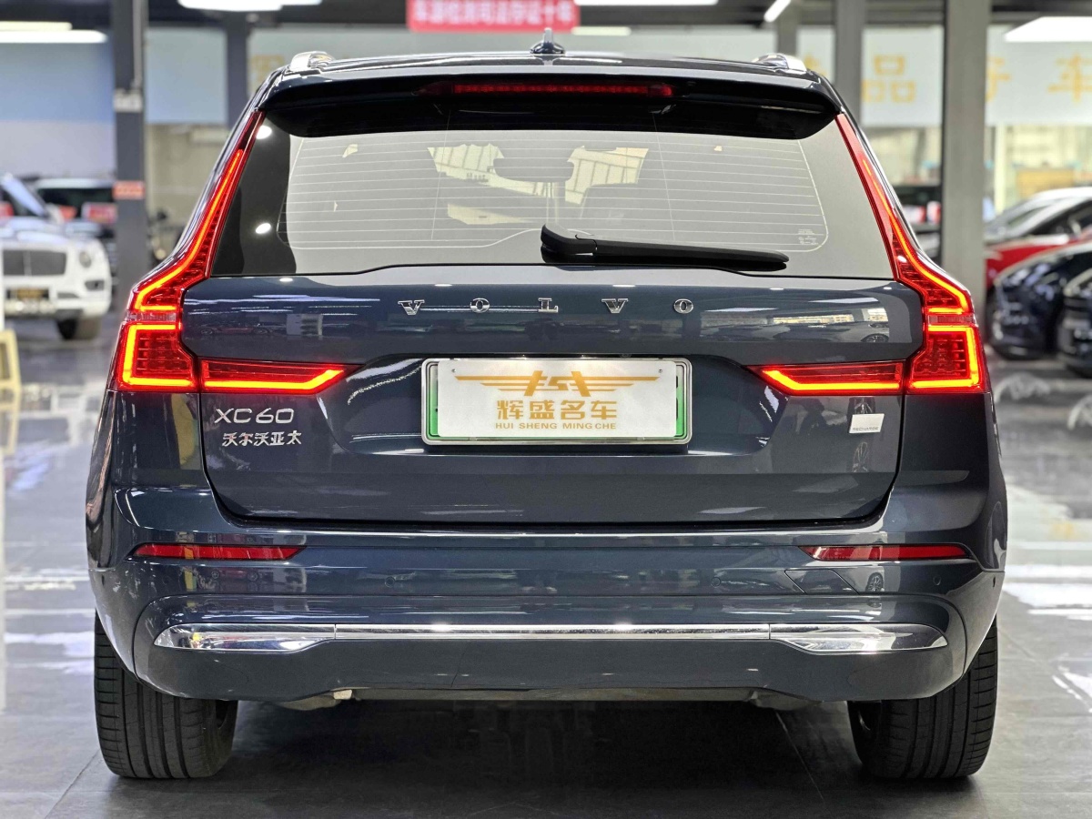 沃爾沃 XC60新能源  2024款 T8 插電混動 長續(xù)航四驅(qū)智雅豪華版圖片