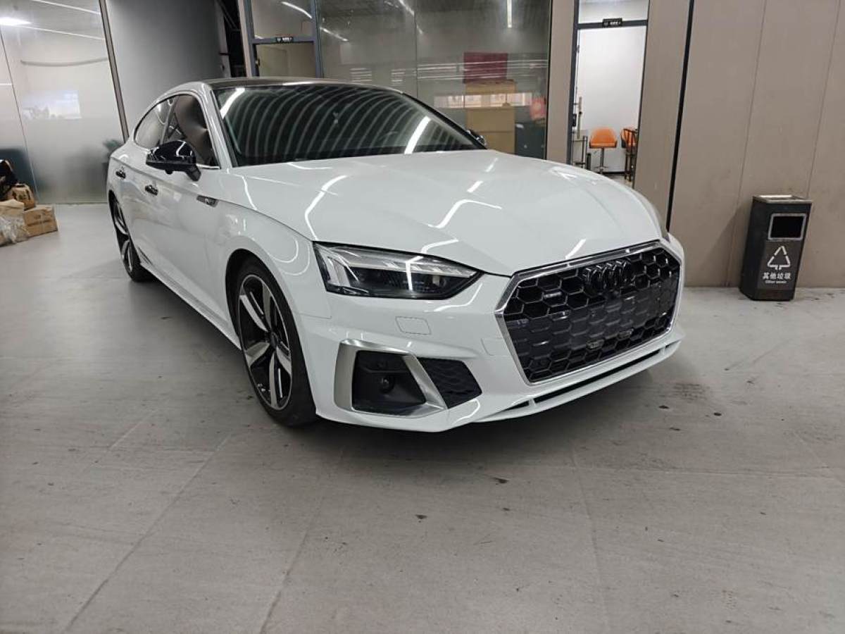 奧迪 奧迪A5  2024款 Sportback 40 TFSI quattro 豪華動(dòng)感型圖片