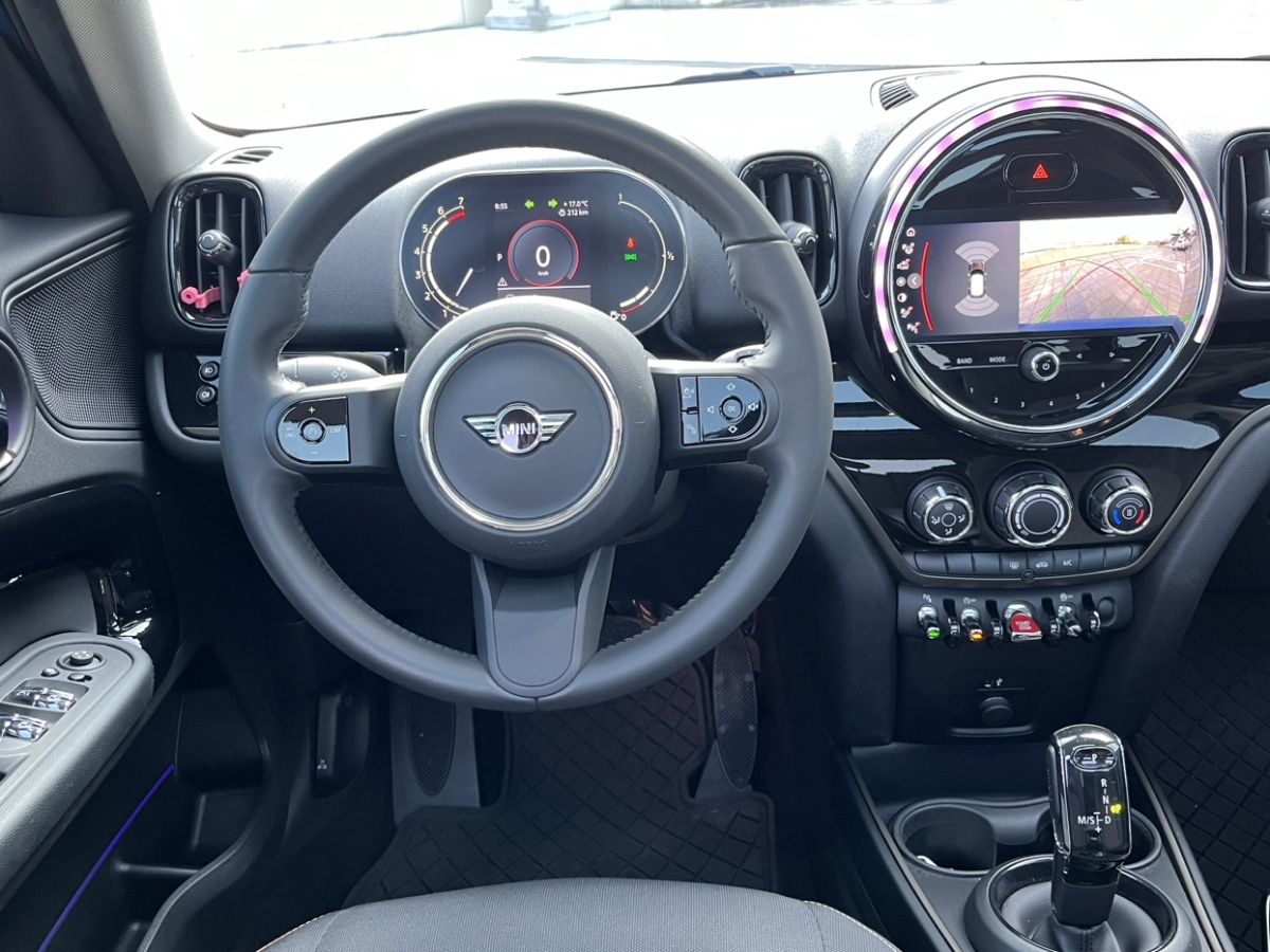 MINI COUNTRYMAN  2023款 改款 1.5T COOPER 經典派圖片