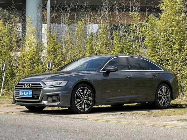 奥迪 奥迪A6L  2021款 45 TFSI 臻选动感型