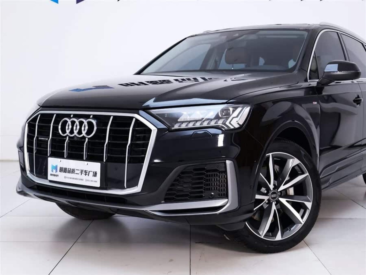 奧迪 奧迪Q7  2023款 55 TFSI quattro S line運(yùn)動(dòng)型圖片