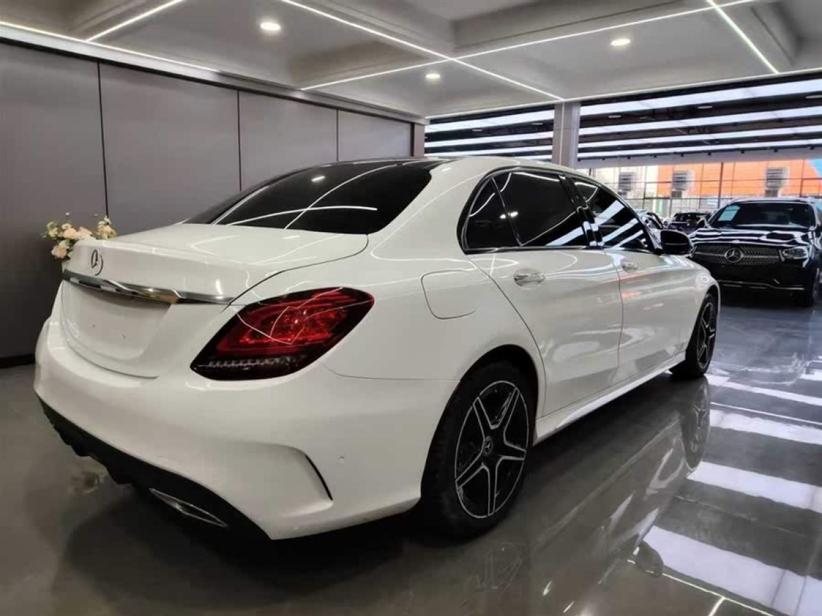奔馳 奔馳C級(jí)  2021款 C 260 L 運(yùn)動(dòng)星耀臻藏版圖片