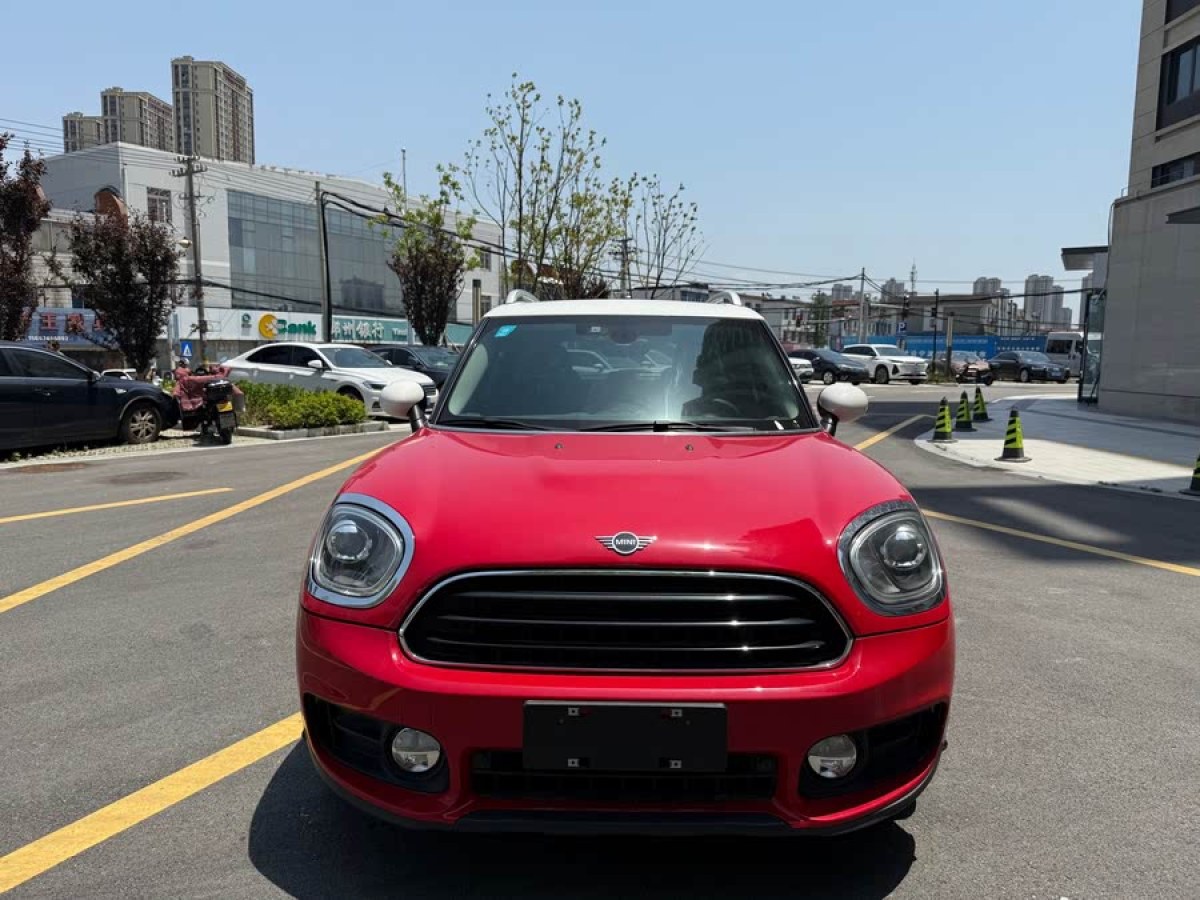 MINI COUNTRYMAN  2019款 1.5T COOPER ALL4 藝術(shù)家周末旅行版圖片